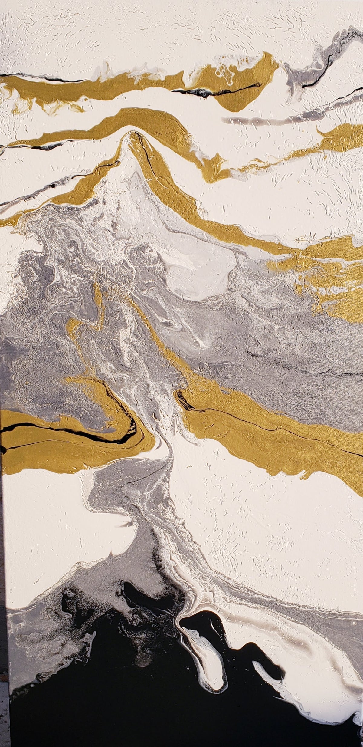 Tectonic strata